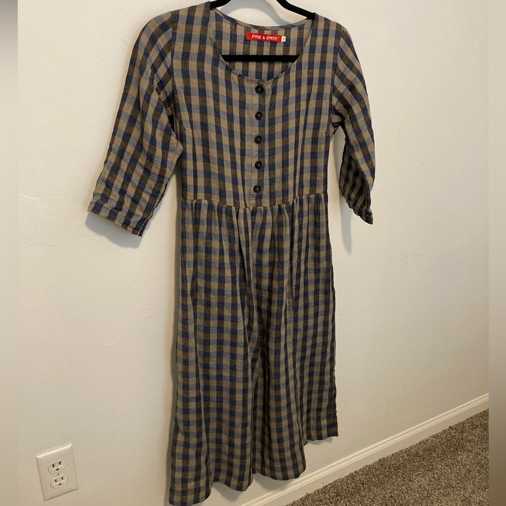Pyne & Smith XS midi dress 3/4 sleeves in Islay check model no. 12 linen